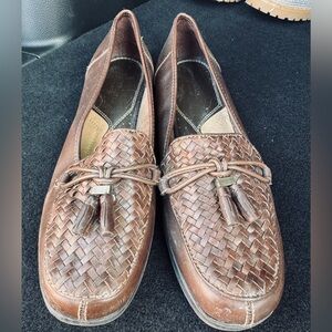 Naturalizer Women’s Brown Leather Woven Loafers Size 8.5